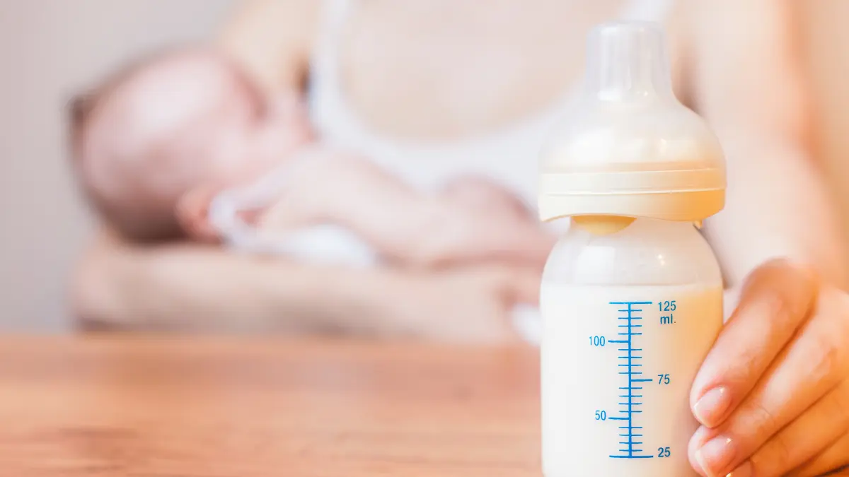 Bebeğe ne kadar süre anne sütü verilmeli